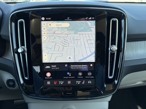 New 2026 Volvo XC40 B5 Plus w/ Climate Package image 21