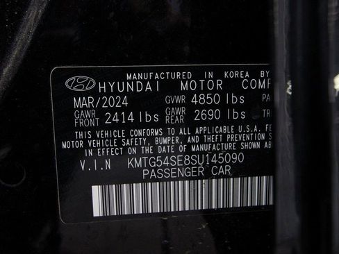 Used 2025 Genesis G70 3.3T Advanced w/ Sport Prestige Package image 57