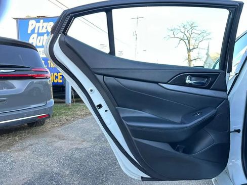 Used 2017 Nissan Maxima 3.5 S image 15