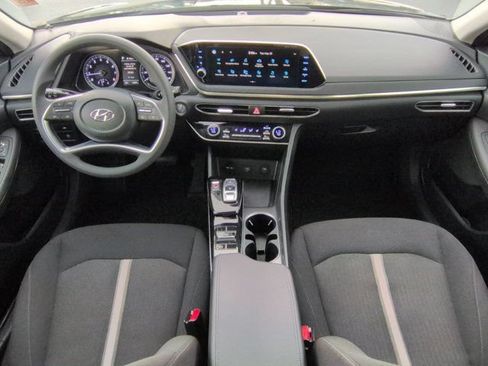 Certified 2023 Hyundai Sonata SEL w/ Preferred Accessory Package FWD image 13