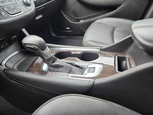 Used 2024 Chevrolet Malibu LT image 20