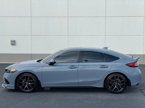 Used 2024 Honda Civic Sport Touring image 2