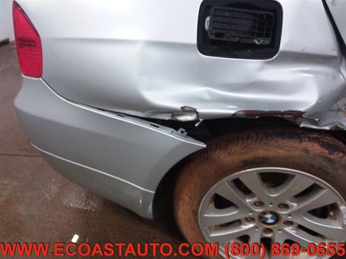 Used 2006 BMW 325i Sedan image 17