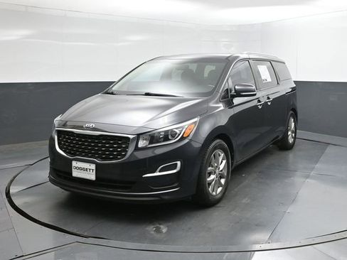 Used 2020 Kia Sedona EX FWD image 1