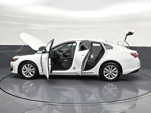 Used 2020 Chevrolet Malibu LT FWD image 30
