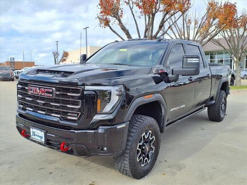 Used 2025 GMC Sierra 2500 AT4X image 28