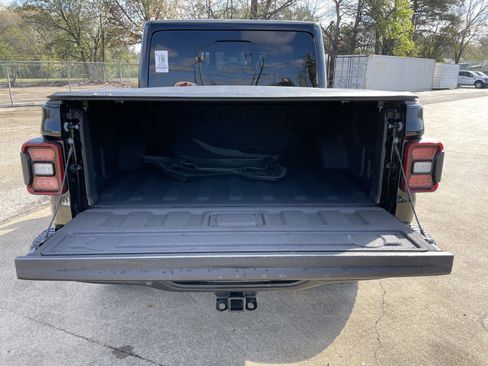 Used 2024 Jeep Gladiator Rubicon image 41