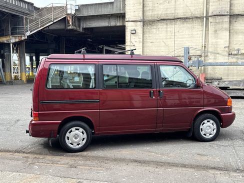 Used 1999 Volkswagen Eurovan MV FWD image 61