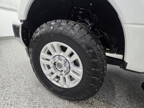 Used 2019 Ford F250 XLT w/ XLT Value Package image 31