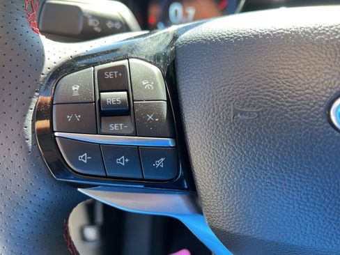 Used 2025 Ford Explorer ST-Line w/ Premium Package image 11