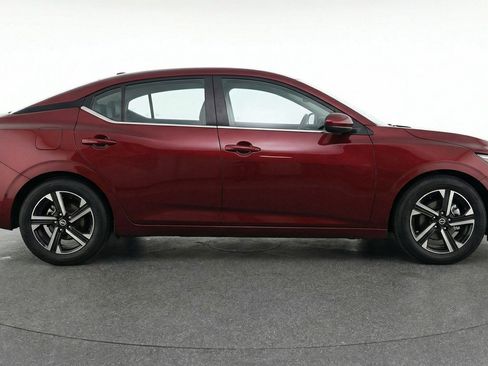 Used 2025 Nissan Sentra SV FWD image 11