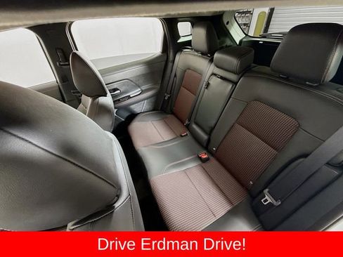 Used 2025 Nissan Kicks SR FWD image 8
