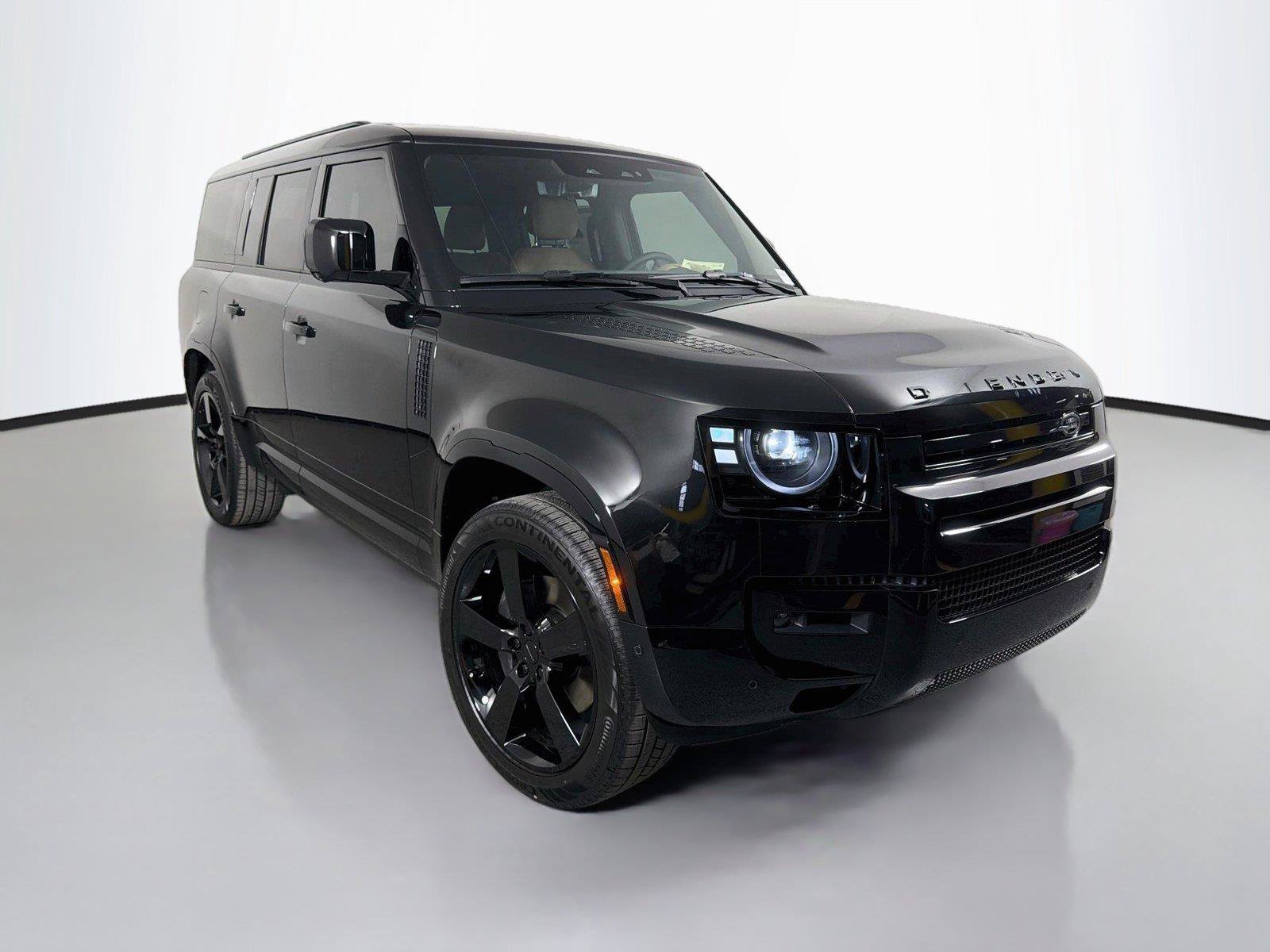 New 2026 Land Rover Defender 130 X-Dynamic SE AWD/4WD image 3