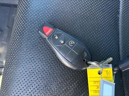 Used 2016 RAM 2500 Laramie image 15