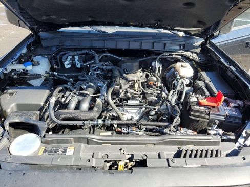 Used 2024 Ford Bronco Big Bend image 9