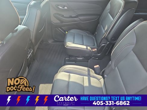 Used 2023 Chevrolet Traverse Premier FWD image 30