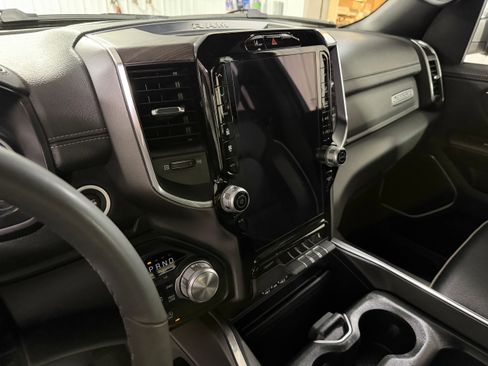 Used 2026 RAM 1500 Laramie AWD/4WD image 13
