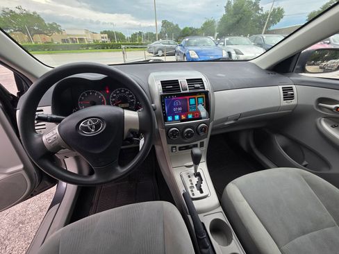 Used 2012 Toyota Corolla LE FWD image 10