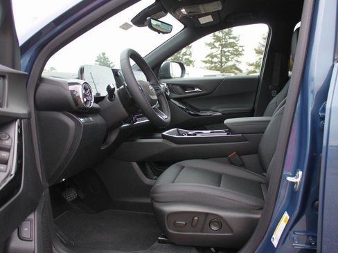 New 2026 Chevrolet Equinox LT w/ Convenience Package II image 11