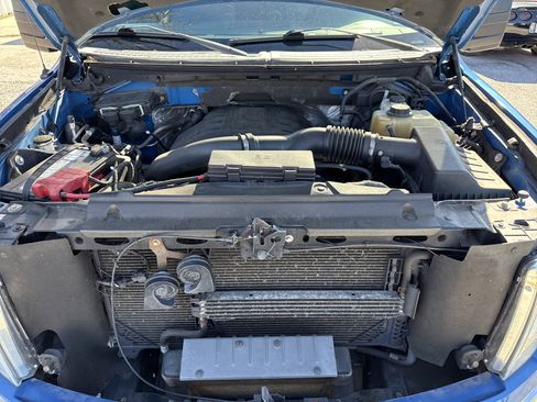 Used 2011 Ford F150 XLT w/ XLT Chrome Pkg image 31