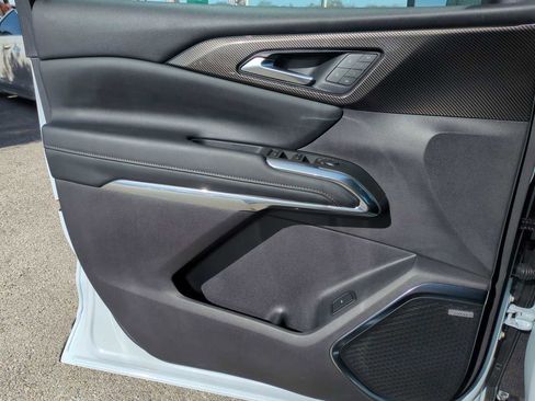 Used 2026 Chevrolet Traverse High Country image 23