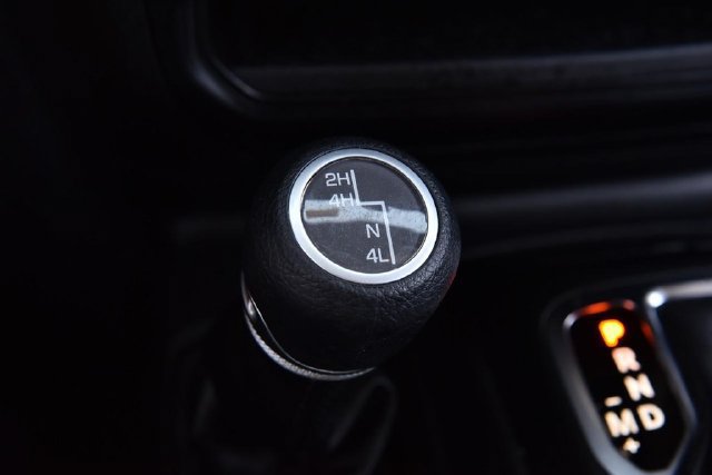 Used 2023 Jeep Wrangler Unlimited Sport AWD/4WD image 16