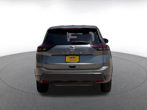Used 2025 Nissan Rogue SV AWD/4WD image 12