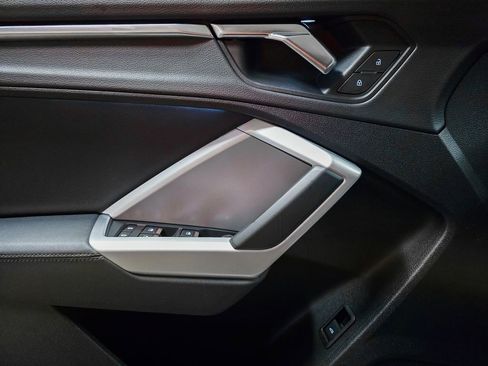 Used 2021 Audi Q3 2.0T Premium w/ Convenience Package image 18