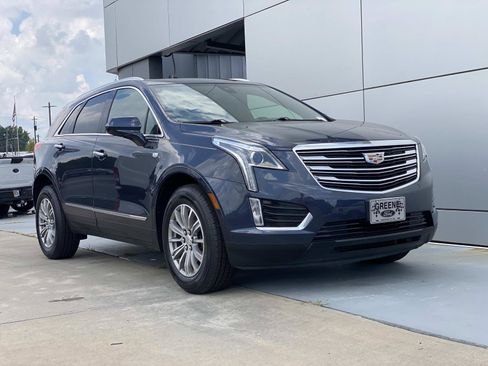 Used 2019 Cadillac XT5 Luxury AWD/4WD image 2