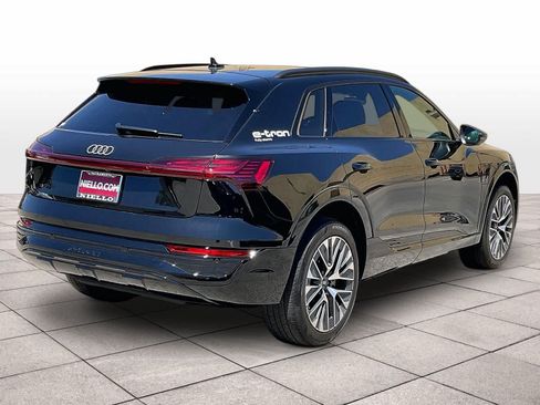 Certified 2024 Audi Q8 e-tron Premium Plus w/ Premium Plus Package AWD/4WD image 15