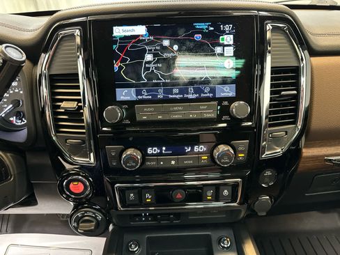 Certified 2024 Nissan Titan Platinum Reserve w/ Moonroof Package AWD/4WD image 6