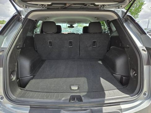 Used 2025 Chevrolet Blazer LT FWD image 29