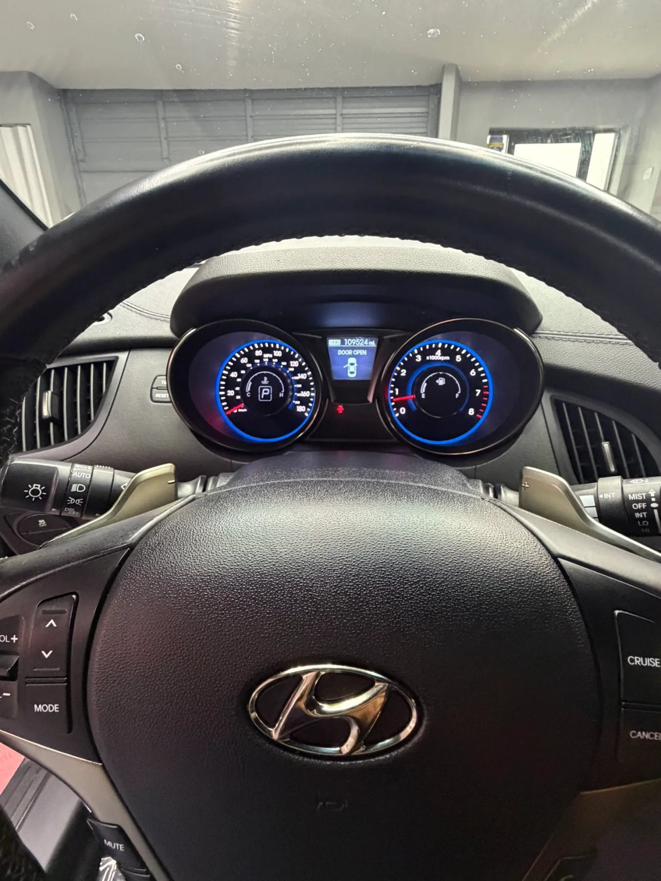 Used 2015 Hyundai Genesis 3.8 RWD image 16