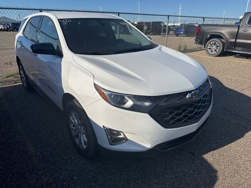 Used 2019 Chevrolet Equinox LT w/ LPO, Blackout Package AWD/4WD image 9