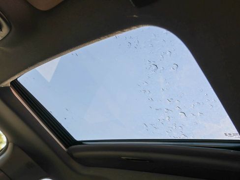 New 2026 GMC Canyon Denali image 13