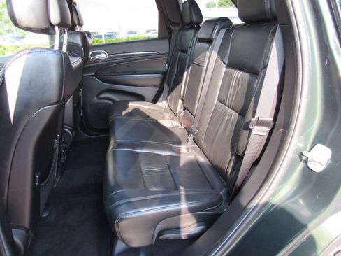 Used 2011 Jeep Grand Cherokee Laredo AWD/4WD image 36