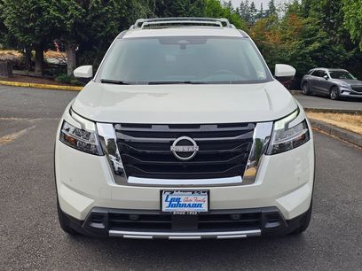 Used 2024 Nissan Pathfinder Platinum