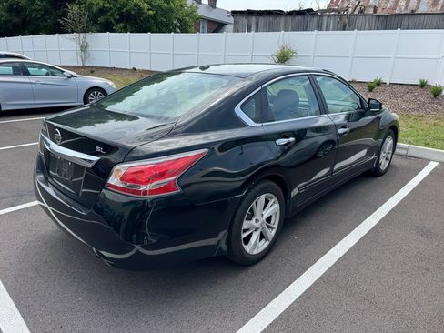 Used 2015 Nissan Altima 2.5 SL FWD image 14
