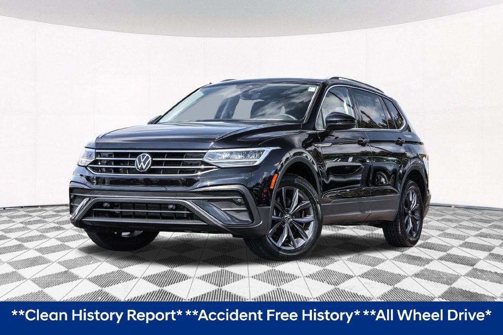 Used 2023 Volkswagen Tiguan SE w/ Panoramic Sunroof Package AWD/4WD image 2
