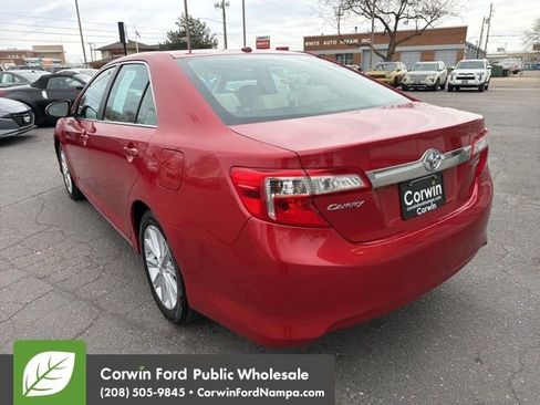 Used 2014 Toyota Camry XLE w/ Leather Package image 7