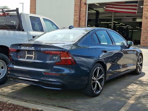 Used 2024 Volvo S60 B5 Plus FWD image 5