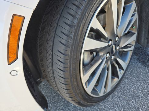 Used 2019 Lincoln MKZ Reserve w/ Luxury Package image 32