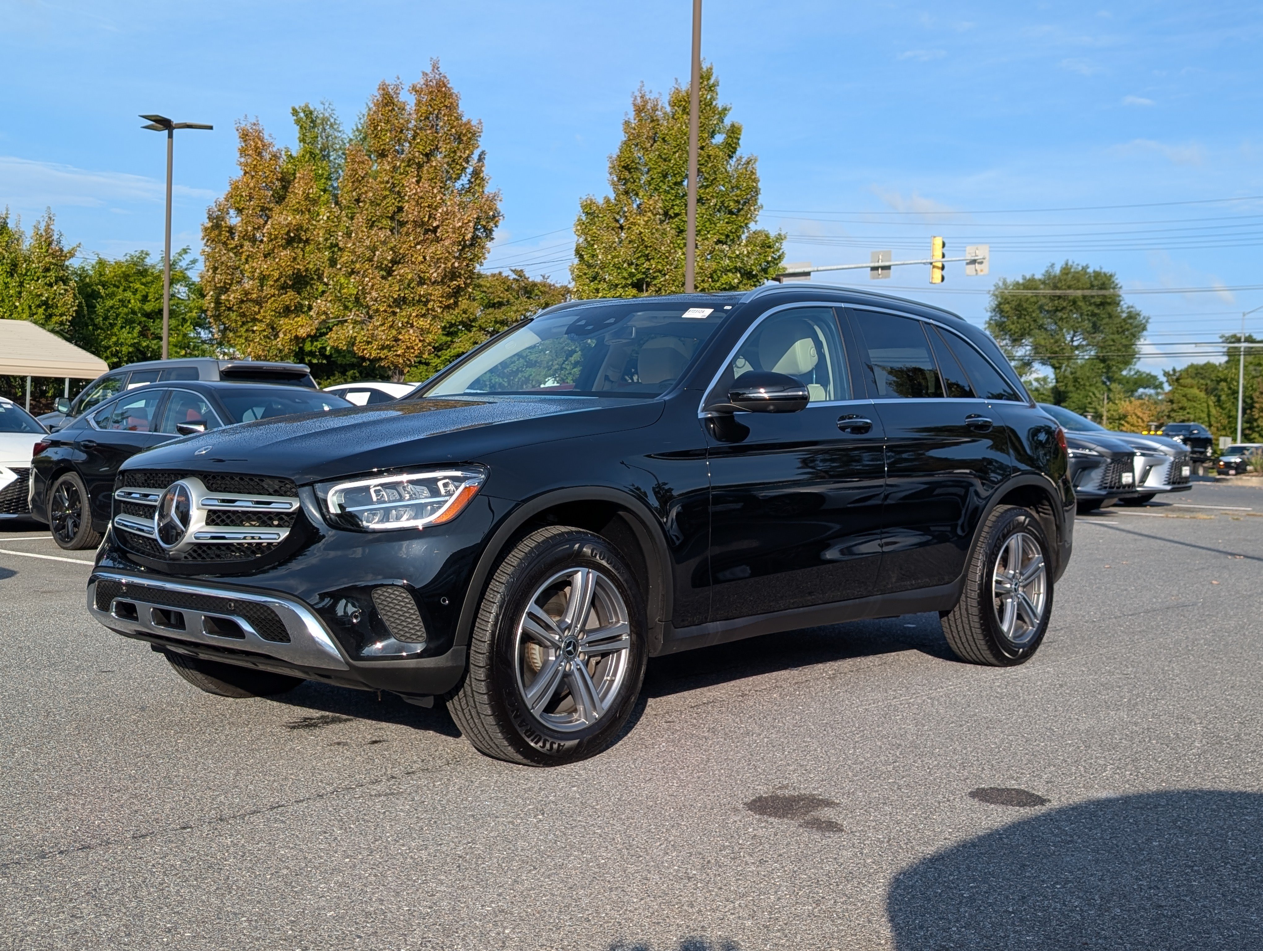 Used 2022 Mercedes-Benz GLC 300 4MATIC image 7