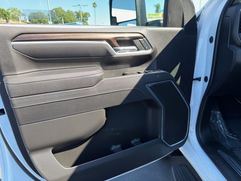 Used 2025 Chevrolet Silverado 2500 LT w/ Convenience Package image 26