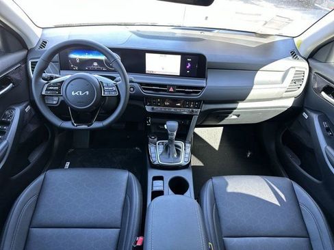 New 2026 Kia Seltos SX image 10