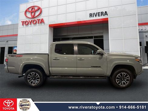Used 2023 Toyota Tacoma TRD Sport image 4