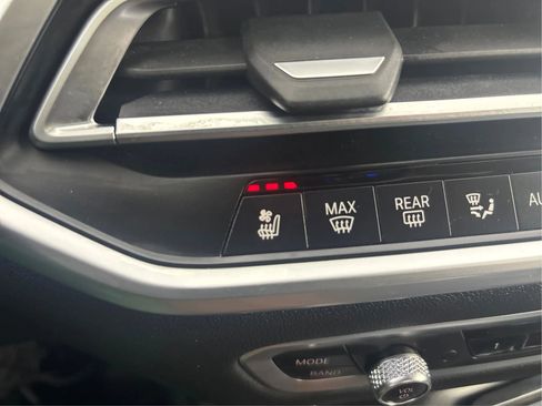 Used 2019 BMW X7 xDrive40i w/ Premium Package image 46