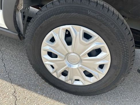 Used 2024 Ford Transit 350 XLT RWD image 26