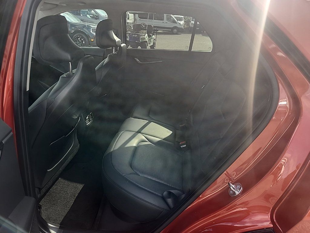 Certified 2023 Kia Niro Wave FWD image 20