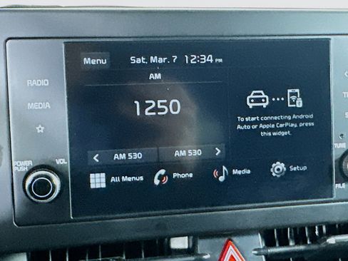 Used 2025 Kia Sportage LX image 21